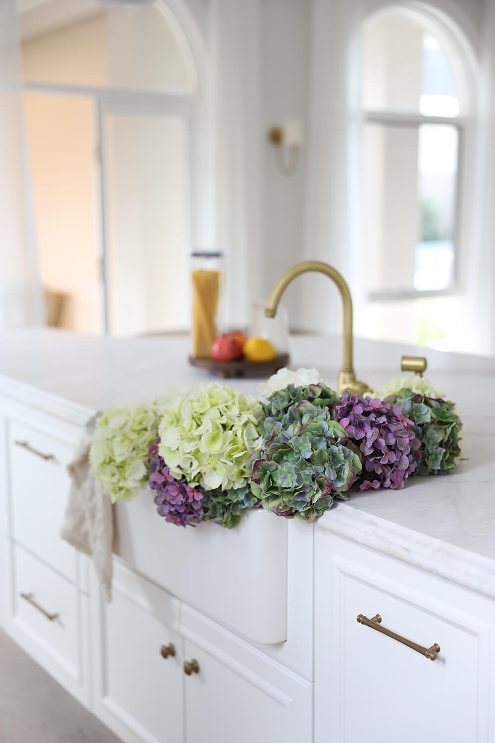 Novi 75x46 Fireclay Butler Sink - Matte White