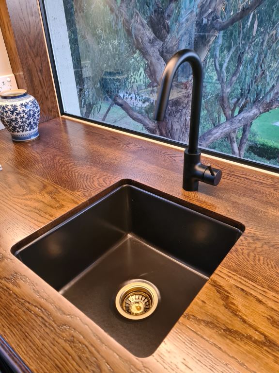 Cuisine 46x46 Inset / Undermount Fireclay Sink - Matte Black