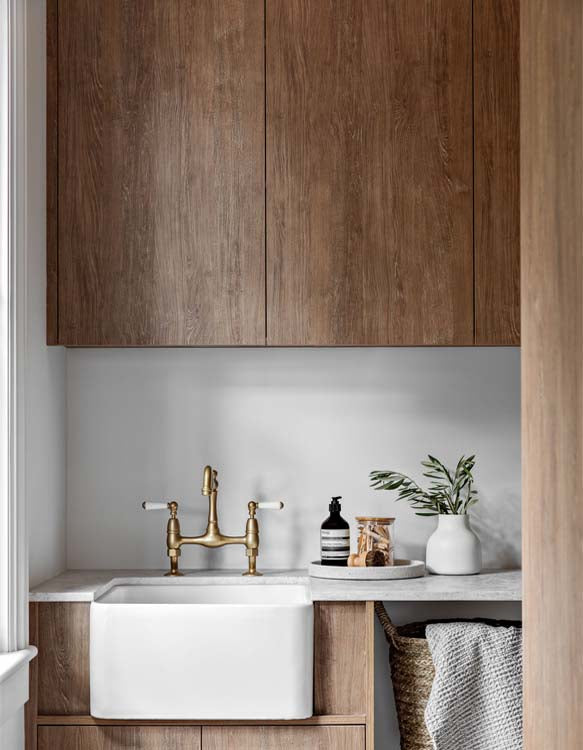 KIT - Novi 50x46 Fireclay Butler Sink (Overflow) – Gloss White