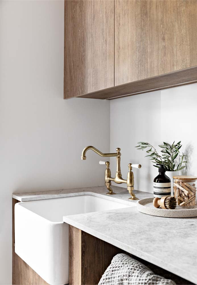 KIT - Novi 50x46 Fireclay Butler Sink (Overflow) – Gloss White