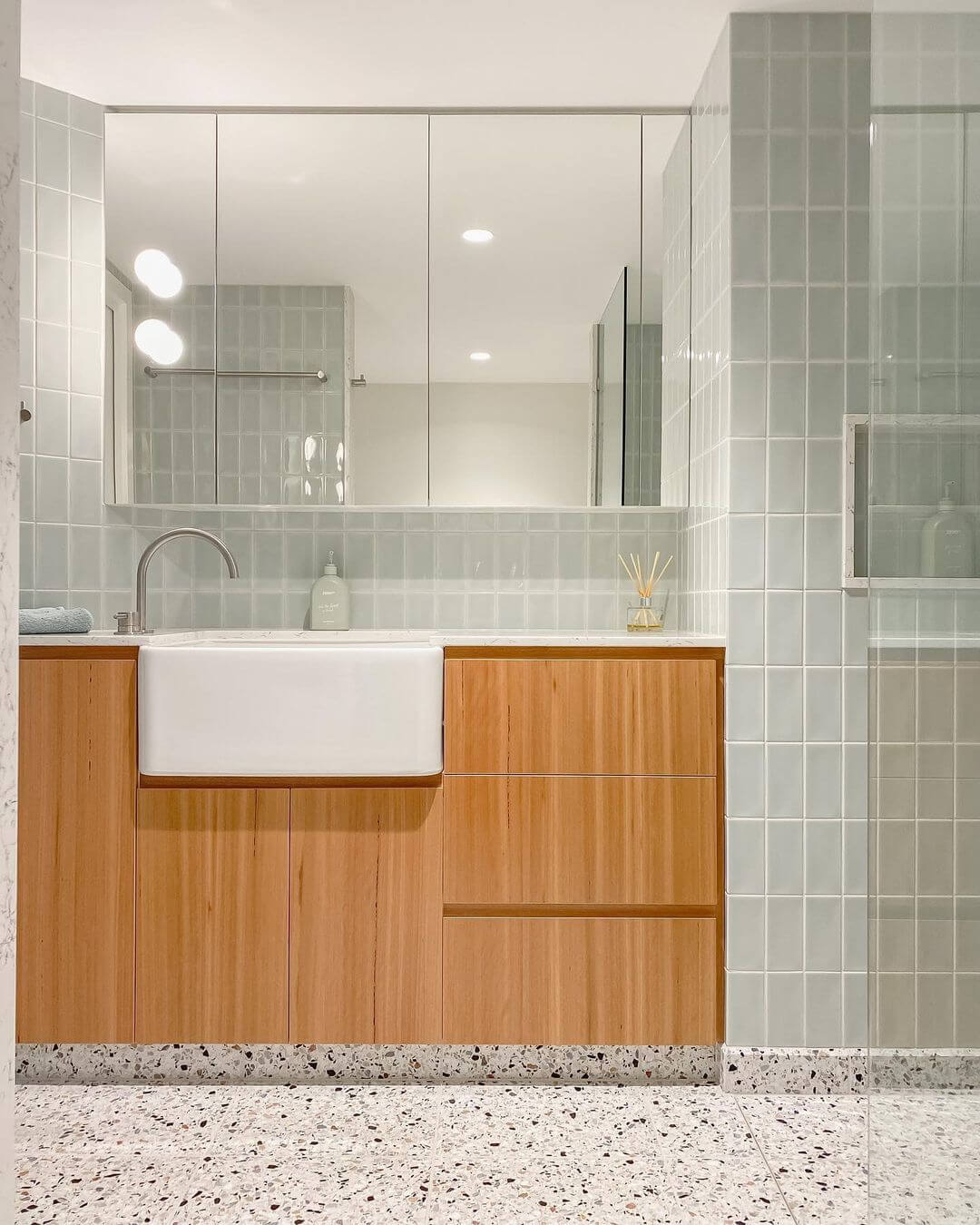 KIT - Novi 60x46 Fireclay Butler Sink (Overflow) – Gloss White