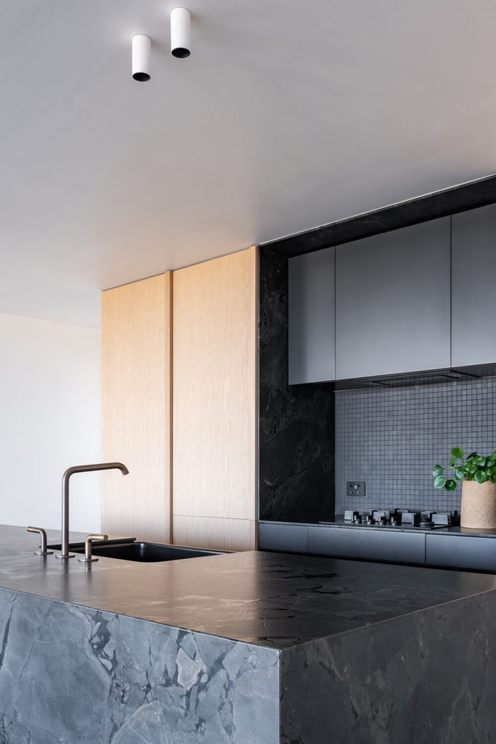 KIT - Novi 75x46 Fireclay Butler Sink (Overflow) – Matte Black