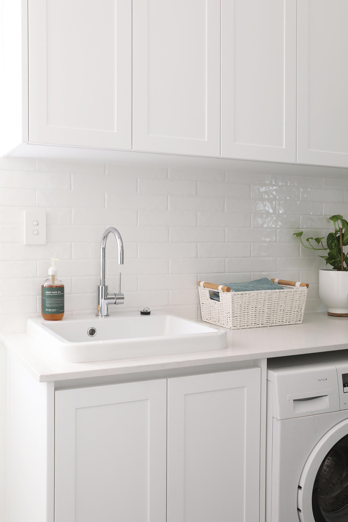 Ravine 66x51 Fireclay Sink