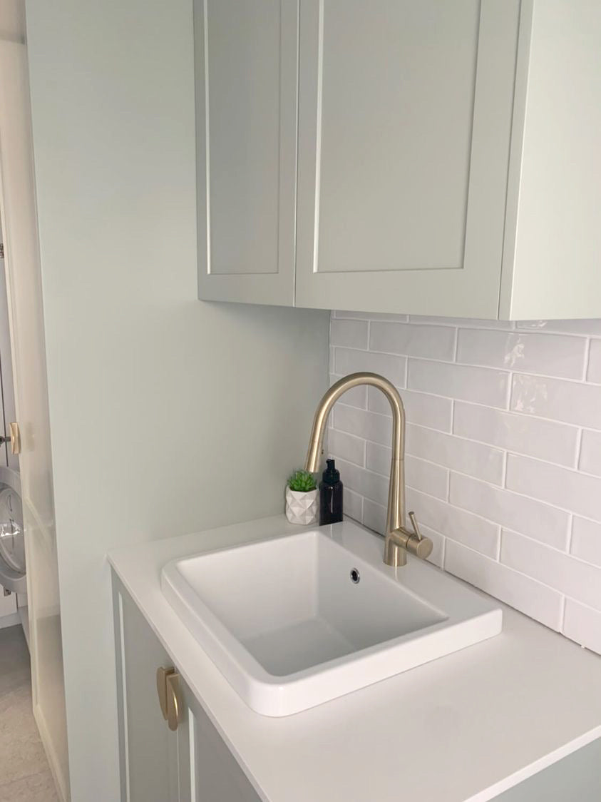 Ravine 51x51 Fireclay Sink