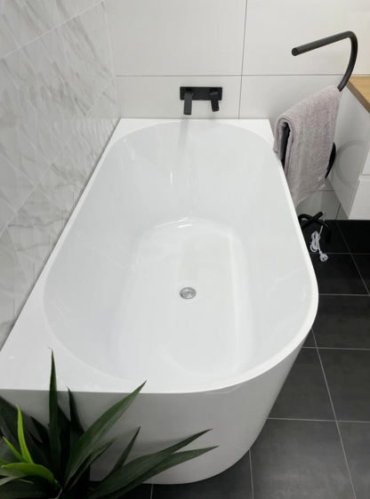 Auris 1700mm right hand corner (matte whte)