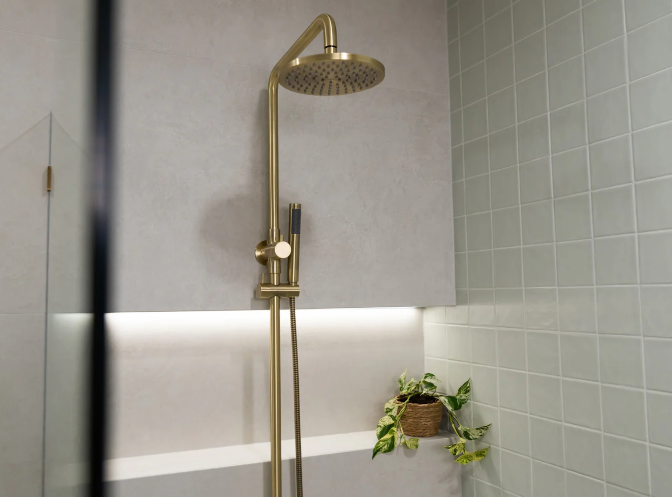 Round Combination Shower Rail 200mm Rose, Single Function Hand Shower