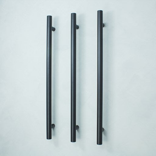 Vertical Single Heated Towel Bar 40mm X 950mm Black