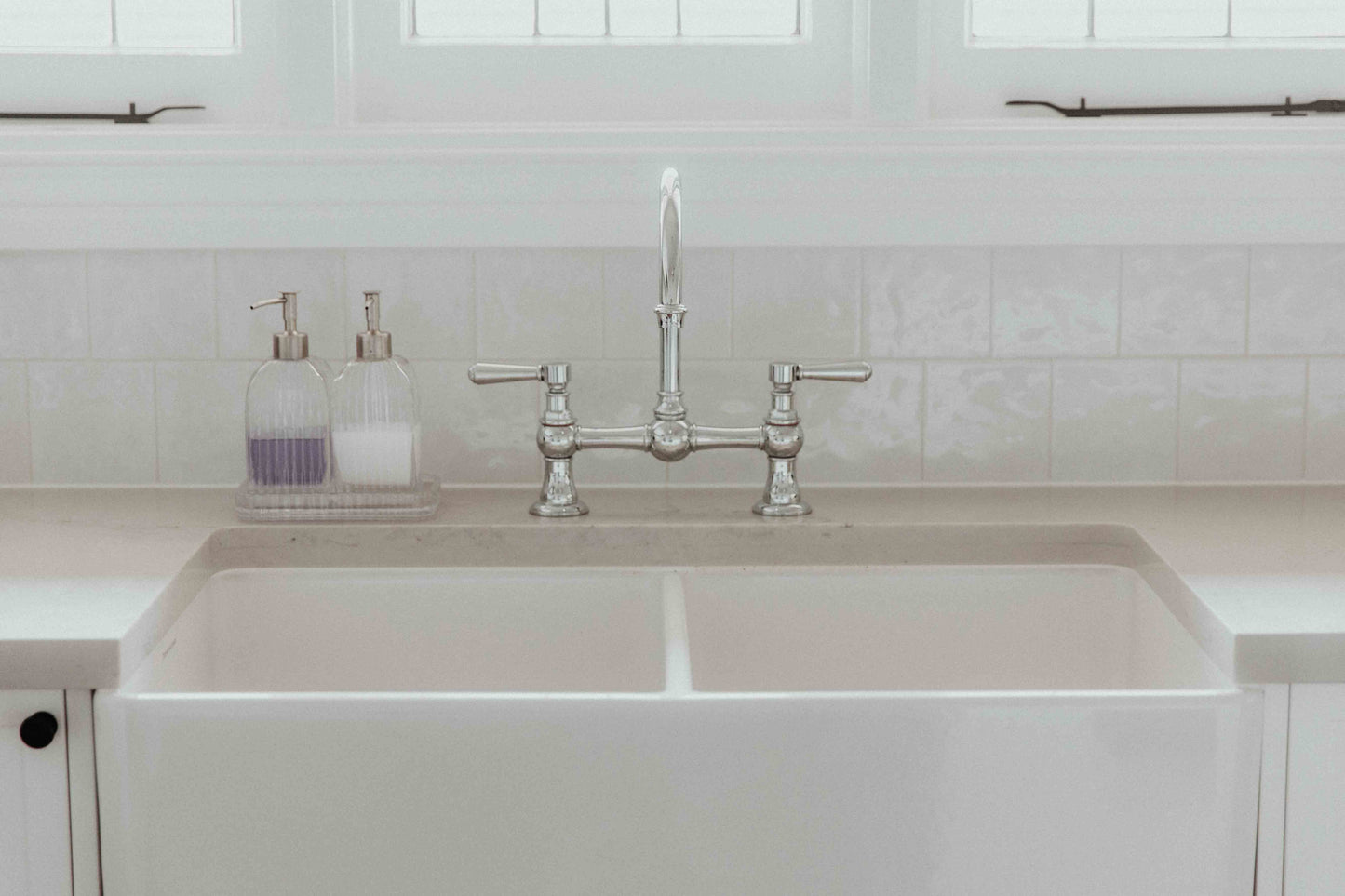 KIT - Novi 85x46 Fireclay Butler Sink (Overflow) – Gloss White