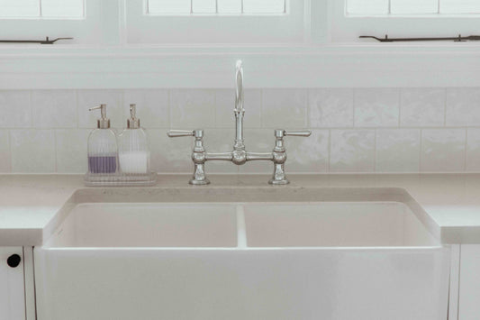 KIT - Novi 85x46 Fireclay Butler Sink (Overflow) – Gloss White