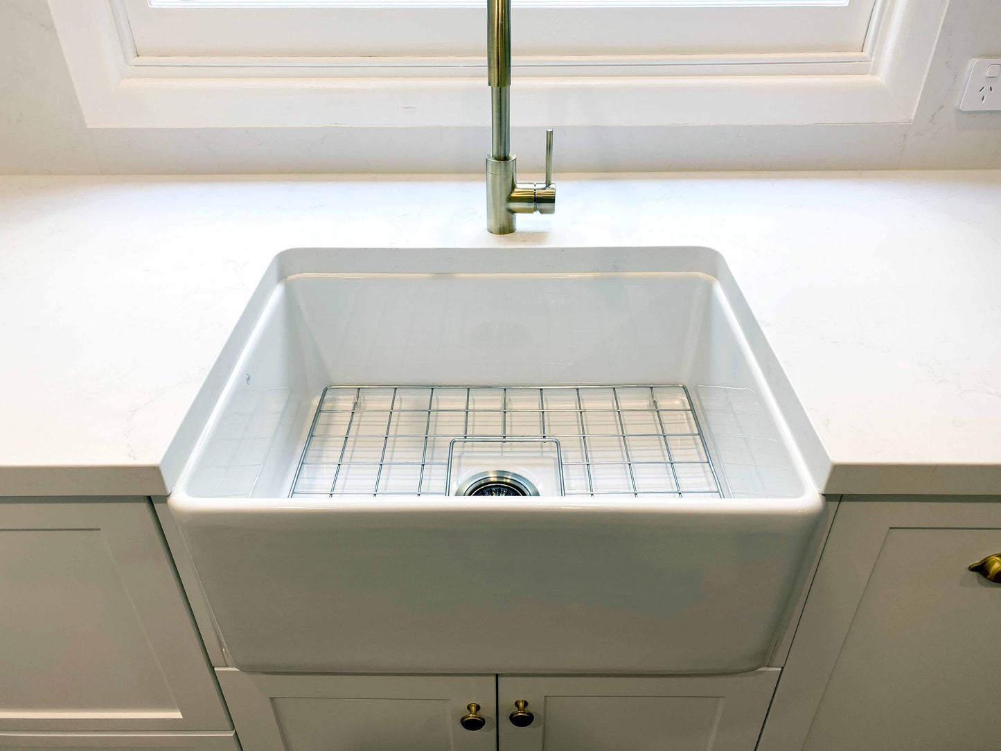 KIT - Novi 60x46 Fireclay Butler Sink (Overflow) – Gloss White